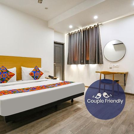 Fabhotel Vat - Meera Bagh Delhi  Exterior foto